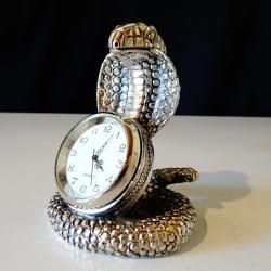Seiko посребрен настолен часовник Кобра, Змия.
