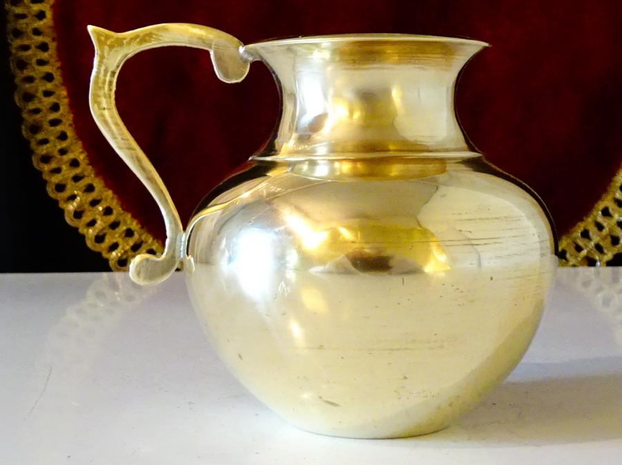 Бронзова кана, каничка, латиера.