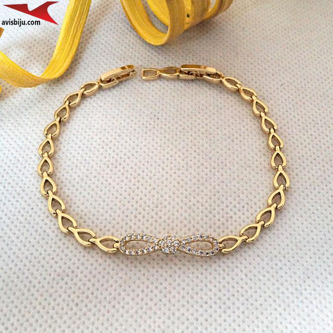 Гривна с 14К златно покритие и с цирконий