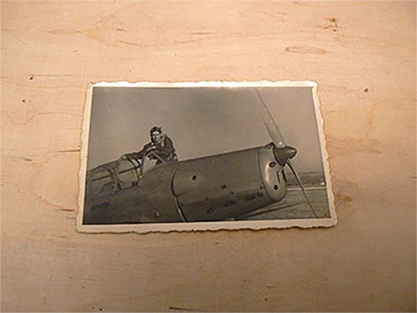 Стара снимка с български самолет Лаз-7 и пилот. Авиация.