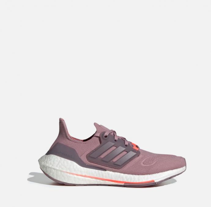 Намаление Дамски маратонки Adidas Ultraboost 22 Purple Gx5588