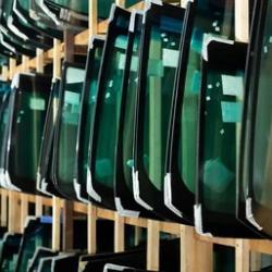 Автостъкла, оригинални и афтърмаркет