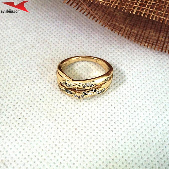 Пръстен с 14К златно покритие и с цирконий