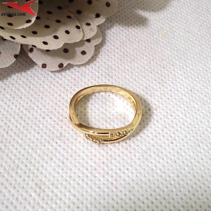 Пръстен с 14К златно покритие и с цирконий