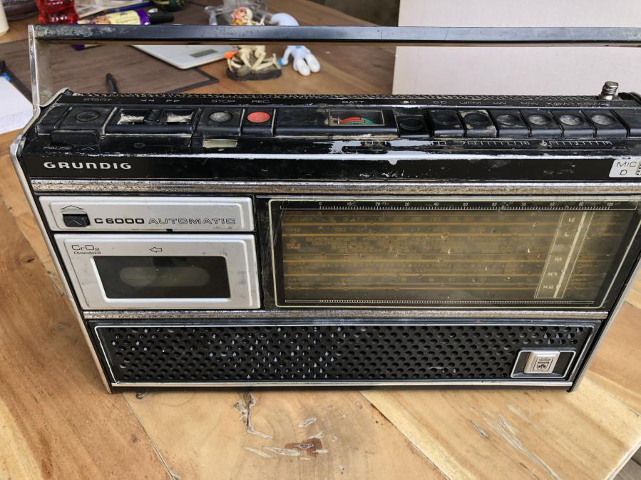 Grundig C6000 за части