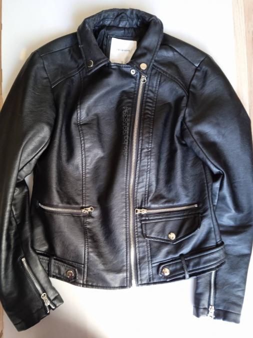 Яке от изкуствена кожа размер М