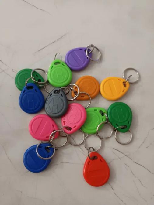 Презаписване на чипове за входна врата, гараж, щора, асансьор, копиран