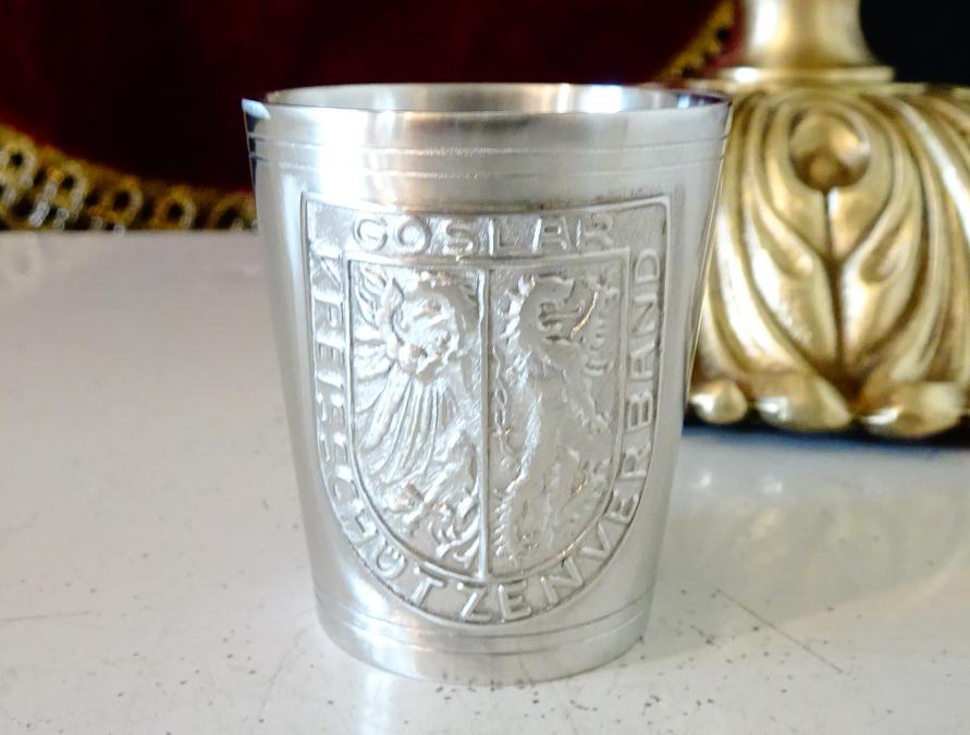 Калаена чаша за ракия, дракон.