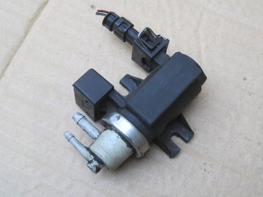 Вакуум клапан 897218 за Opel Astra G 1.7 DTI 16V 1998 - 2009 7219033