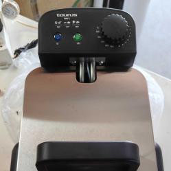Фритюрник Taurus Fry3  2000 W мощност, 3 L капацитет