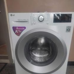 Продавам Употребявана пералня LG, 10 години гаранция