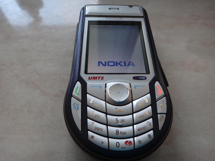 Nokia 6630 2004г.