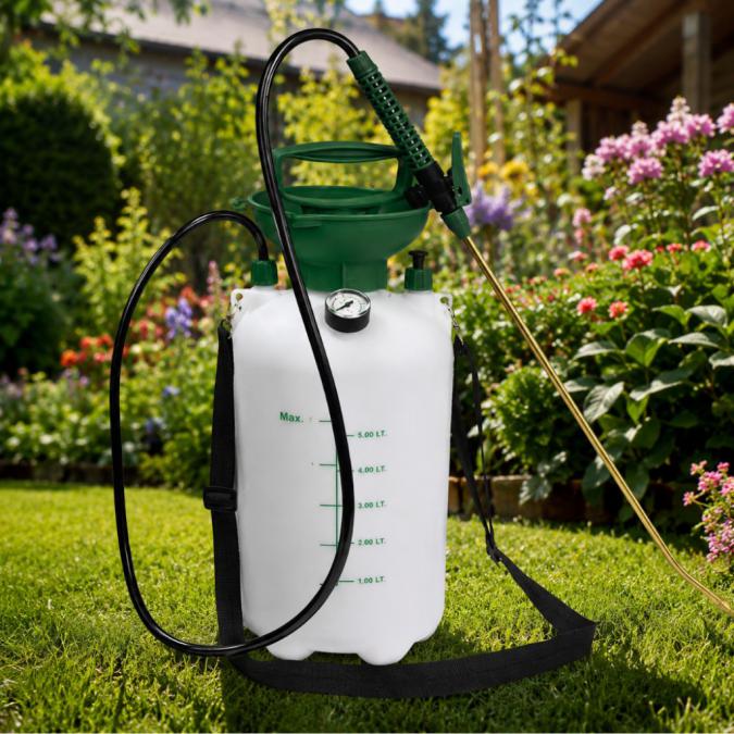 Пръскачка под налягане 5L Living & Garden  Месингов накрайник, маноме