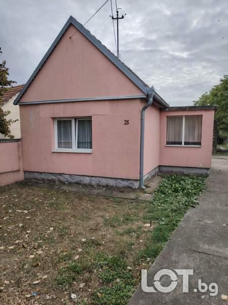 Къща в Сремска Митровица, 70м2, Сърбия