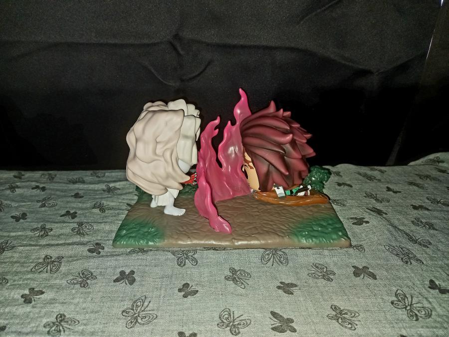 Фигура Funko POP Moments Demon Slayer - Tanjiro vs Rui