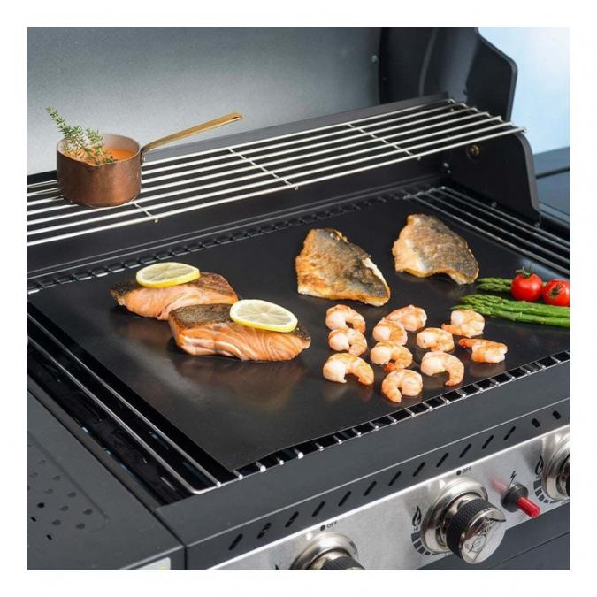 Протектор за барбекю BBQ Nostik, 40x50см., до 260, черен, в кутия