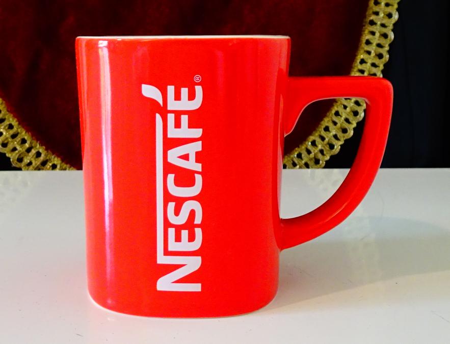 Порцеланова чаша Nescafe.