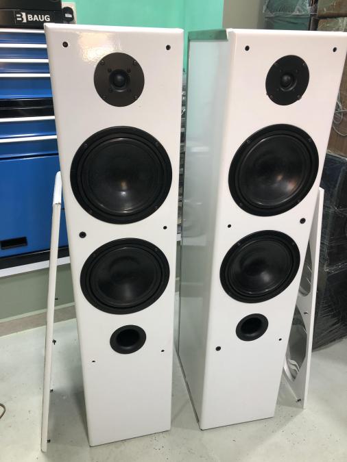 Големи дизайнерски тонколони