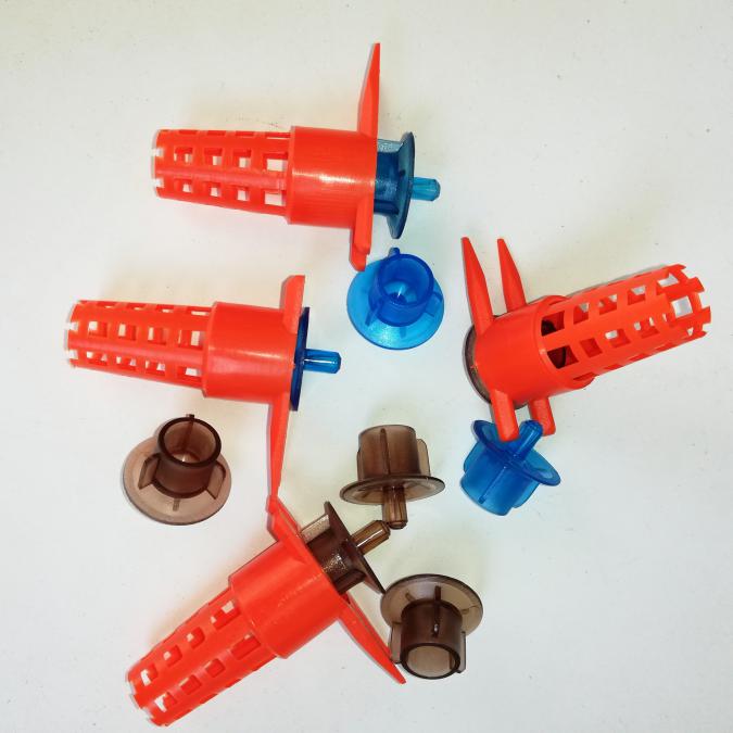 Предпазител за пчелни маточници