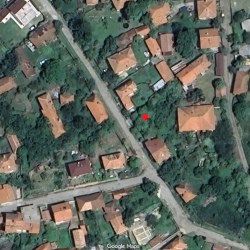 Дворно място в с. Ярлово, общ. Самоков 374 кв. м, ток, вода