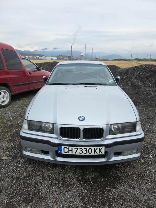 BMW 320, 1993г., 321000 км, 12000 лв.