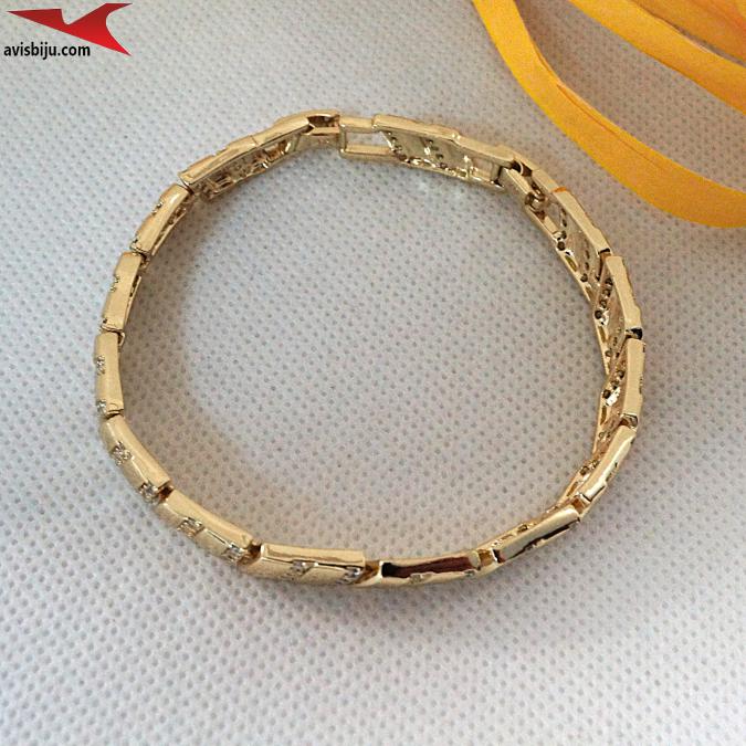 Гривна с 14К златно покритие и с цирконий