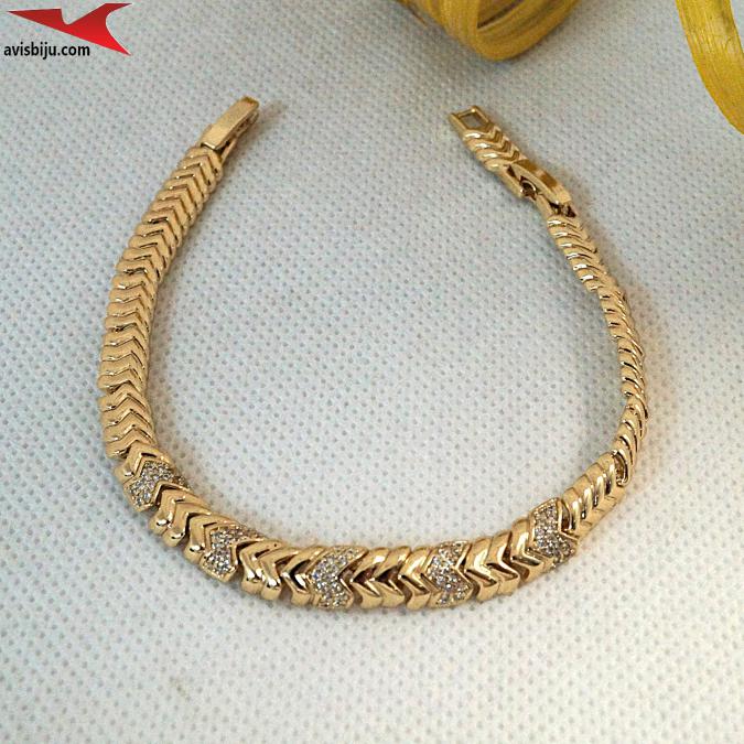 Гривна с 14К златно покритие и с цирконий