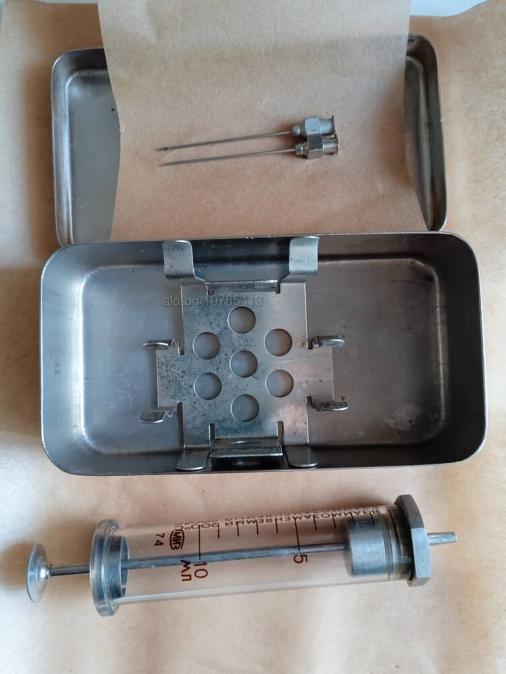 Спринцовка Медицински Шприц 10 мл Кутия Комплект