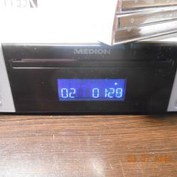 Medion MD 43147 Stereo CD Radio clock alarm-бяло