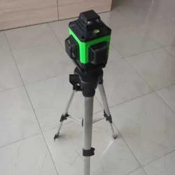 Лазерен нивелир 16 линии  2 батерии, дистанционно, трипод 1м, Ip54