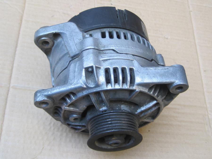 Алтернатор 059903015 за Audi A4 Avant 8d5, B5 2.5 TDI 1997 - 2004