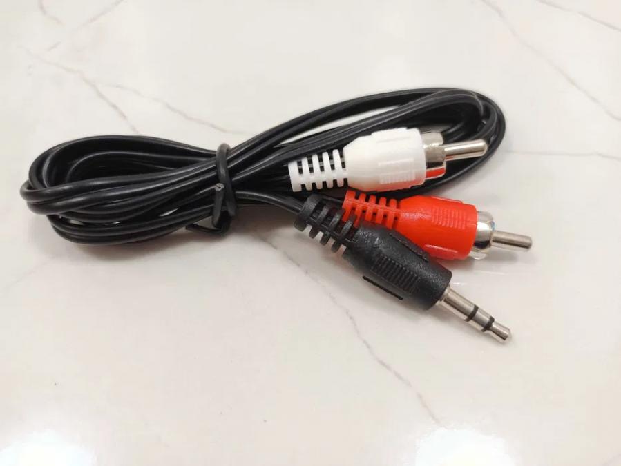 Аудио кабел 120см, нов стерео жак към 2бр чинч, Rca, Stereo