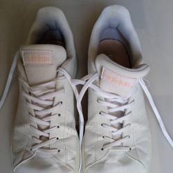 Обувки Маратонки Адидас размер 40