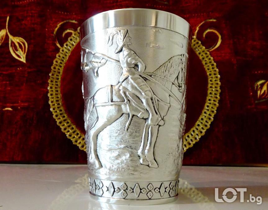 Калаена чаша, халба Рицар, Замък, хералдика