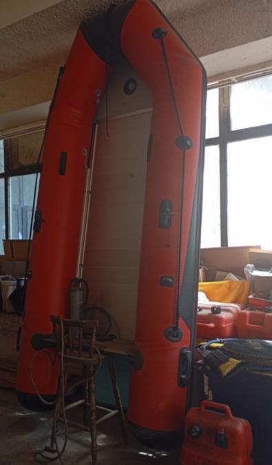 Продавам лодките различни модели