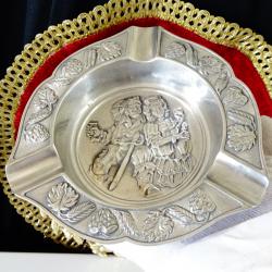 Калаен пепелник с Дама и Рицар, бира, хмел.