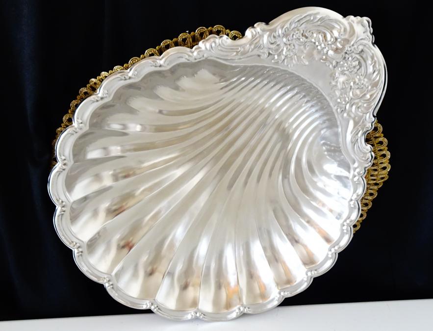 Посребрен съд за сервиране перлена мида, барок.