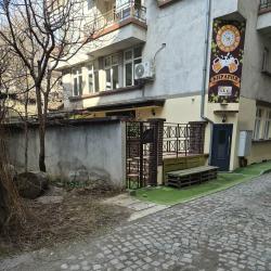 Търся готвач ка за заведение в центъра на София