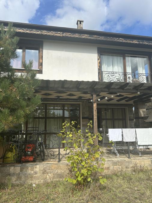 Къща пода наем в село Кошарица, на 3 км. от Слънчев бряг