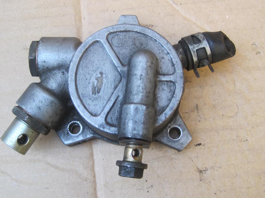 Вакуум помпа за Honda Civic 7 1.7 Ctdi 100 K. C. 74 KW 2002 - 2007