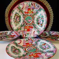 Чиния китайски порцелан Qianlong, Famille Rose Medallion.