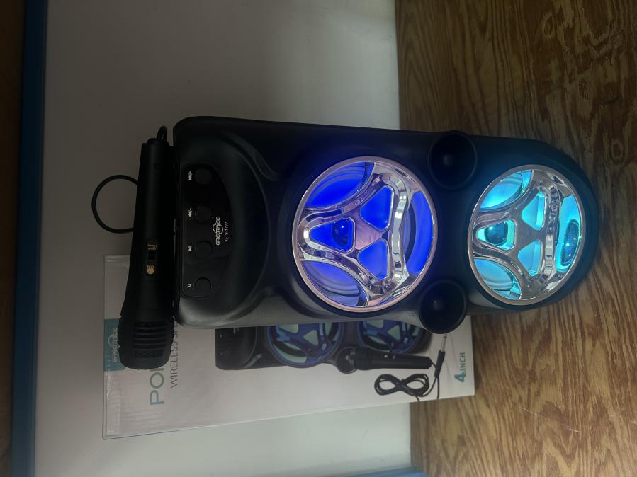 Преносима тонколона с микрофон