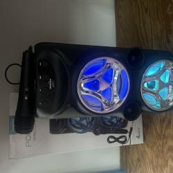 Преносима тонколона с микрофон