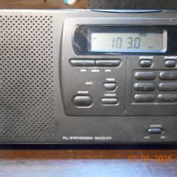 No Name - V 9805 Digital Radio PLL Receiver - vintage 2000