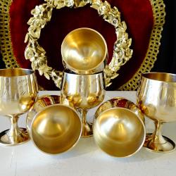 Бронзови чаши релефно гравирани, 80 мл., позлата.