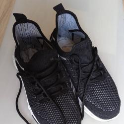 Обувки Маратонки 36