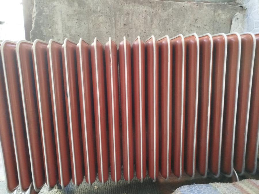 Продавам електрически радиатор с 20 ребра