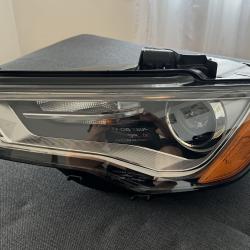 Фар Ауди А3 Audi A3 8V Bi-xenon USA