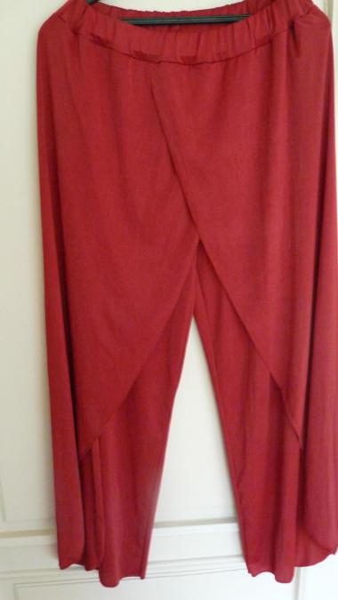 Дамски червен панталон - размер ХЛ