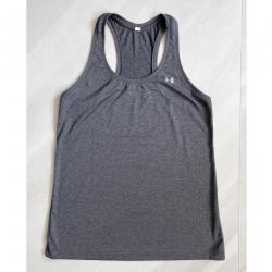 Отличен топ Under Armour S